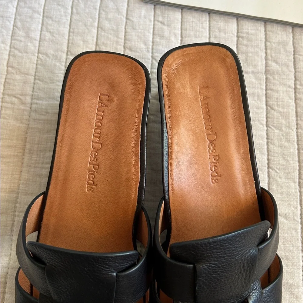 L’Amour Des Pieds black leather basket weave heeled slide mule sandals 8​ - Picture 3 of 13
